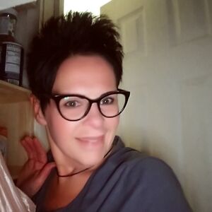 Meet your Posher, Elisa